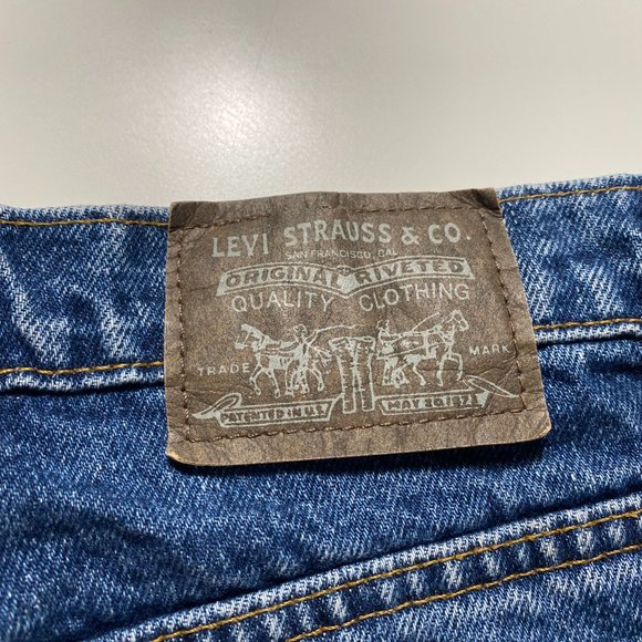 Vintage Levi's Black Tab 564 Loose fit Button fly jeans mens size 32x33 - Picture 9 of 14